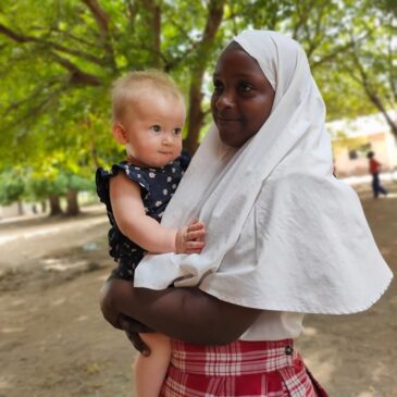 Programme alimentaire lancé dans une nouvelle école au Kenya