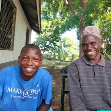 Rencontre avec les élèves parrainés de la Muhaka Secondary